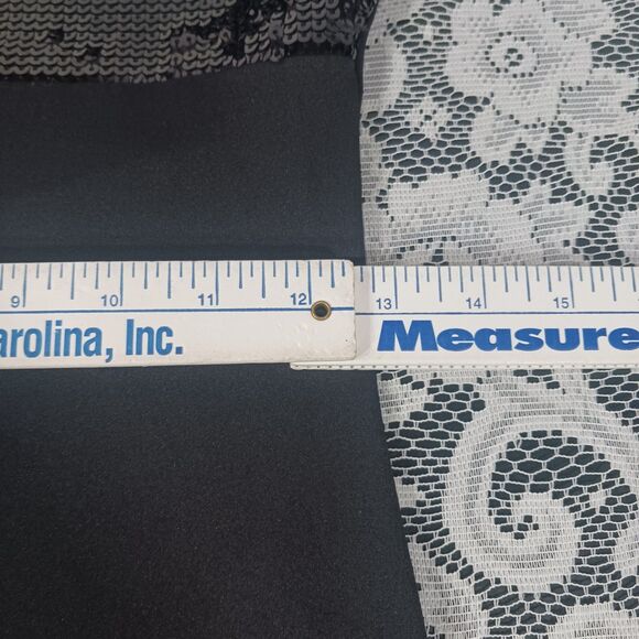 Sparkly Sequins Fitted Backless Mini Dress - Picture 12 of 13